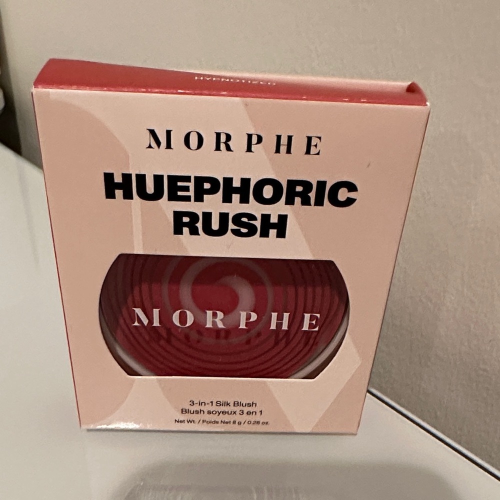 Morphe Hypnotized Blush in Vibrant Red